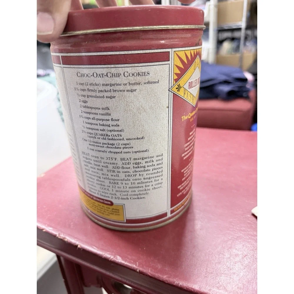 Quaker Oats Tin Canister ~ Finest Quality Recipes ~ Vintage 1992 Limited Edition